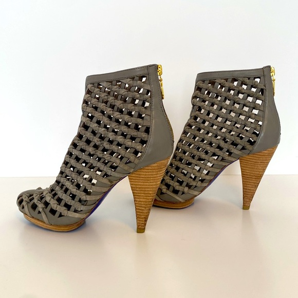 Charlie My Love Grey Booties - Picture 5 of 10